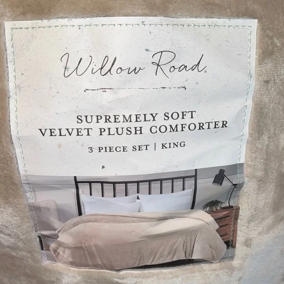 Willow Road Velvet Plush Comforter Set in Cream - Picture 2 of 9